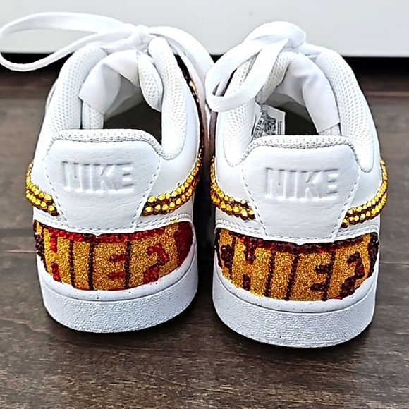 Kansas City Chiefs Women's Nike Custom Sneakers sz 6.5 - Picture 3 of 9